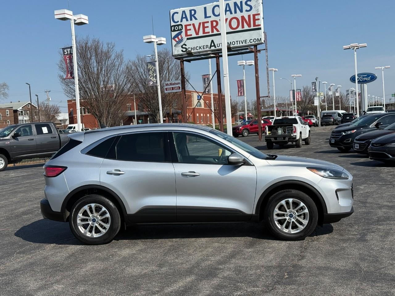 Ford Escape Vehicle Full-screen Gallery Image 05