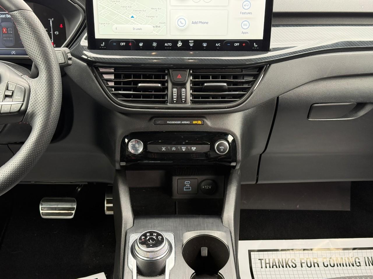 Ford Escape Vehicle Full-screen Gallery Image 14