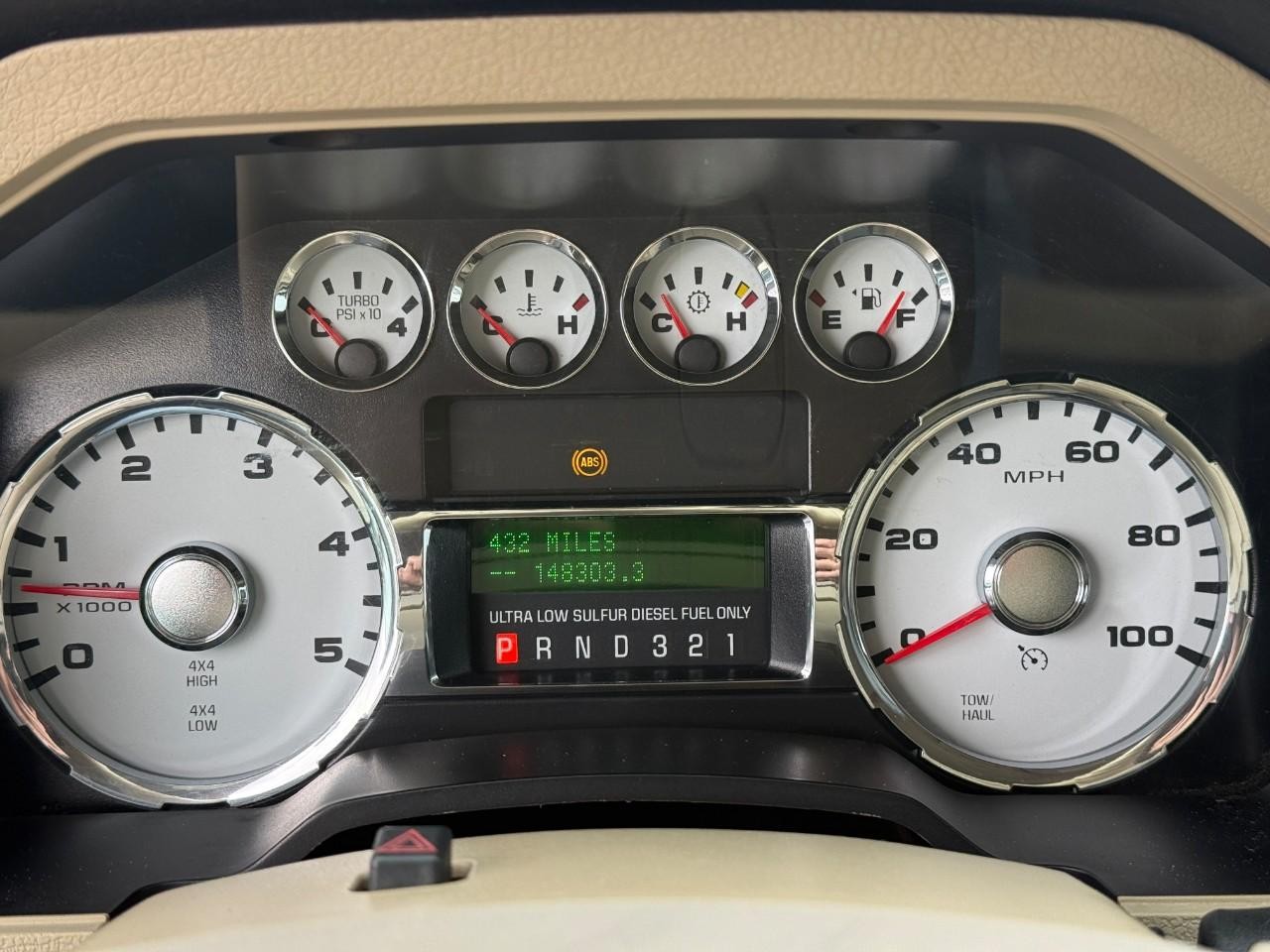 Ford Super Duty F-350 DRW Vehicle Full-screen Gallery Image 19