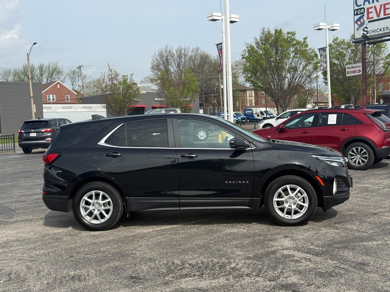 Chevrolet Equinox Vehicle Full-screen Gallery Image 05