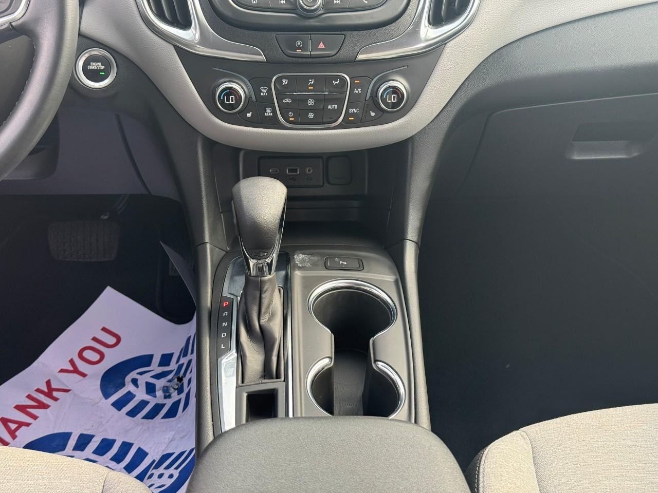 Chevrolet Equinox Vehicle Full-screen Gallery Image 15