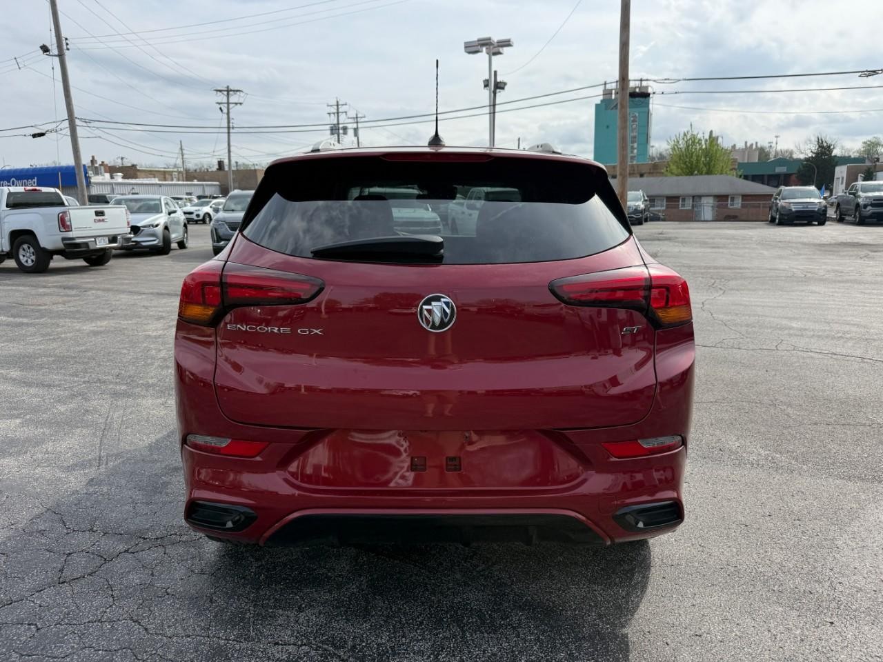 Buick Encore GX Vehicle Full-screen Gallery Image 07