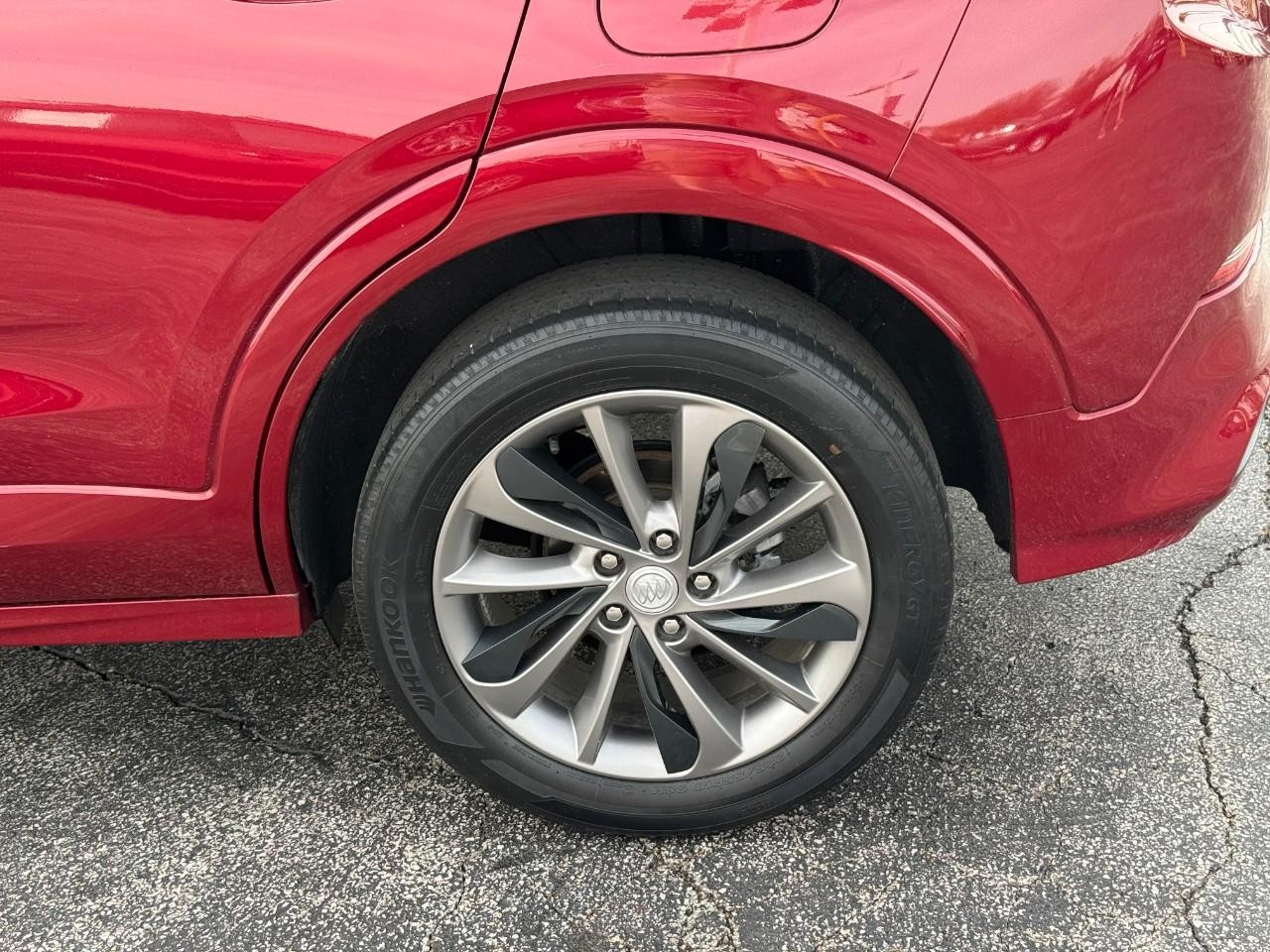 Buick Encore GX Vehicle Full-screen Gallery Image 09