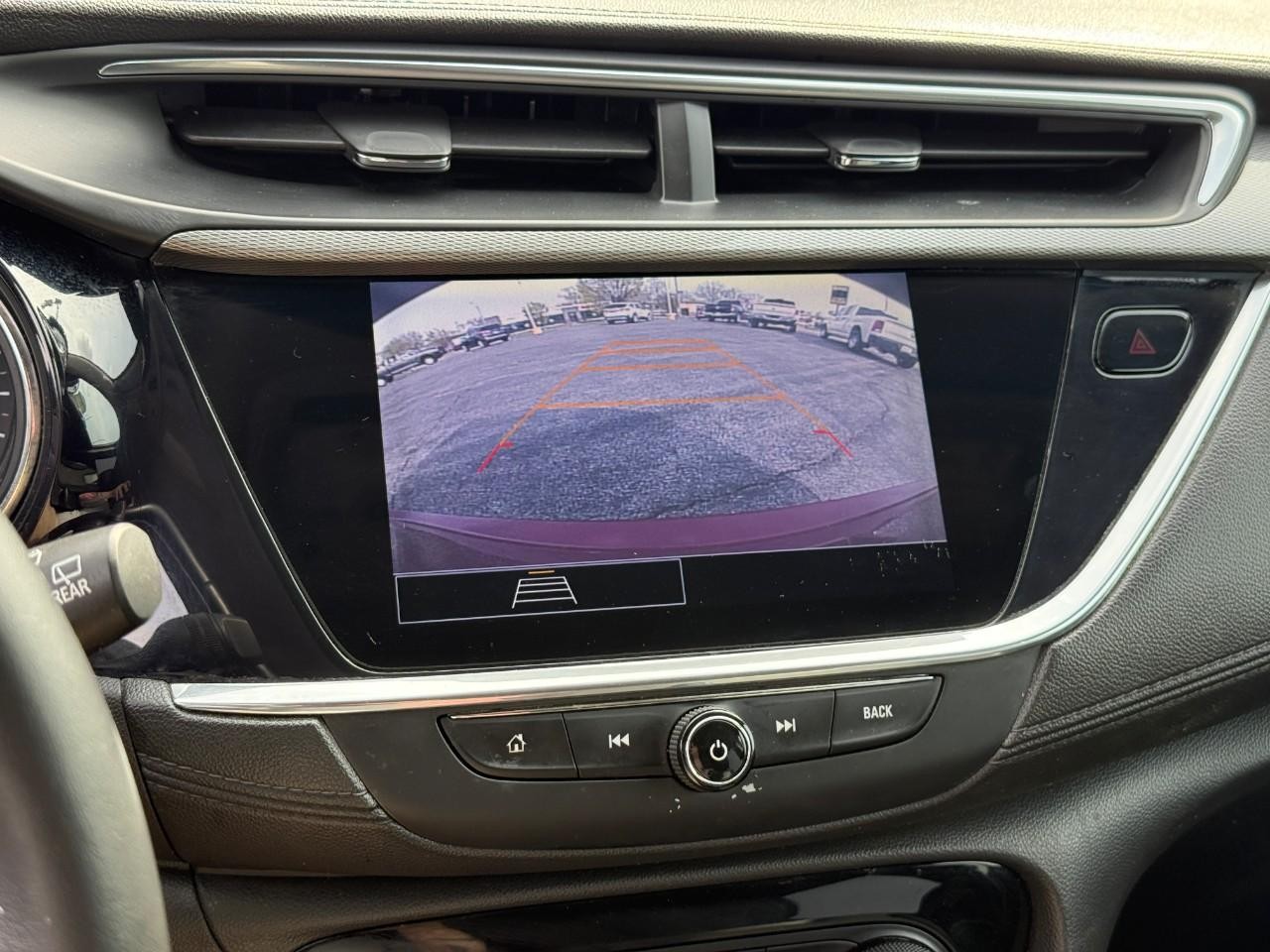 Buick Encore GX Vehicle Full-screen Gallery Image 17