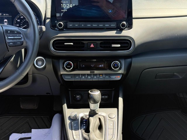 2023 Hyundai Kona SEL - Photo 13