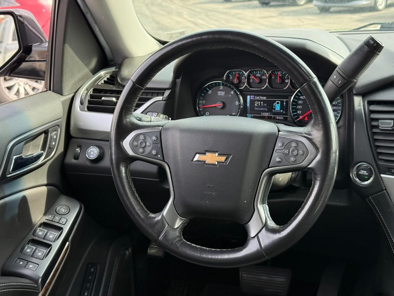 Chevrolet Tahoe Vehicle Full-screen Gallery Image 10