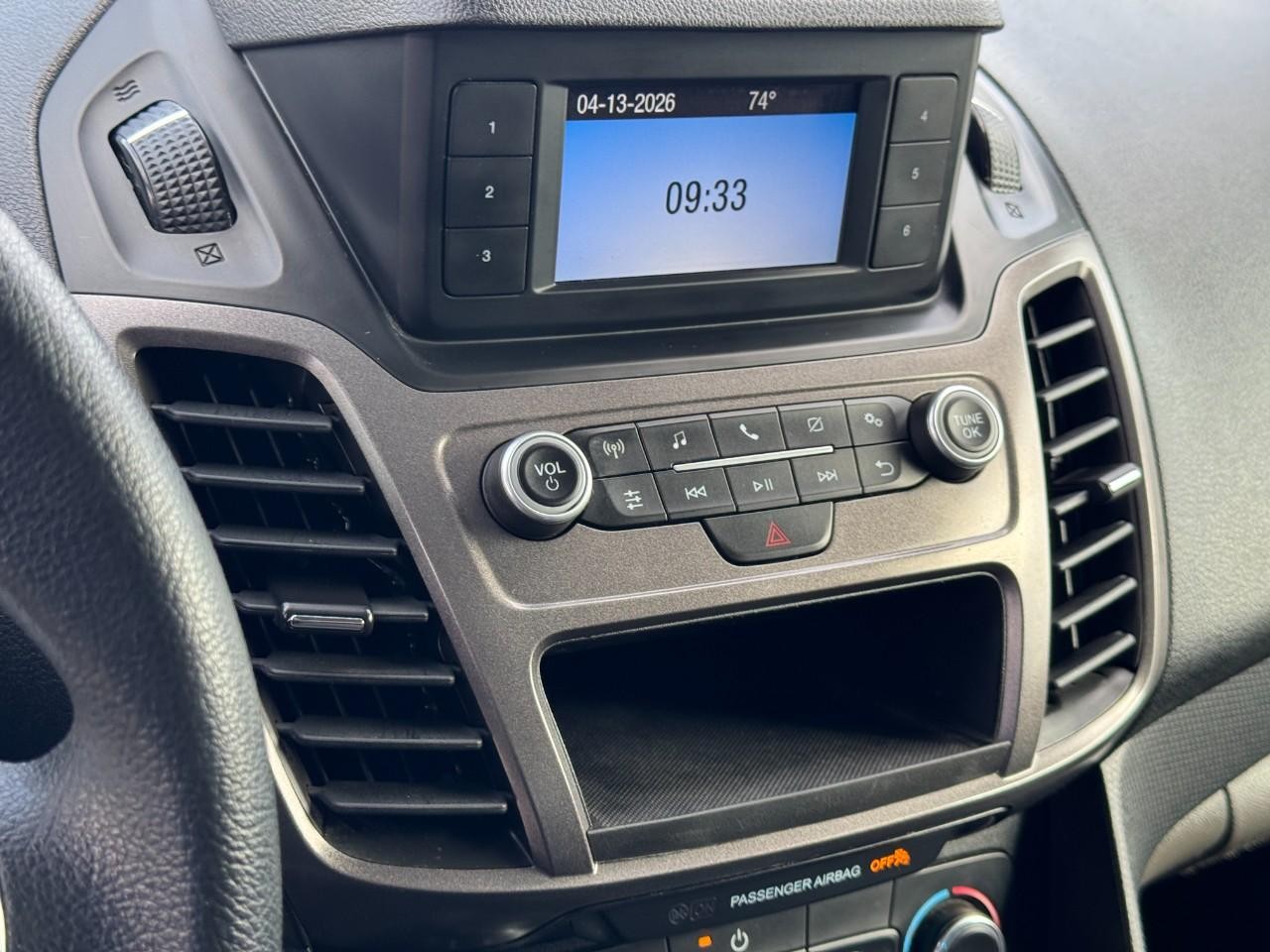 Ford Transit Connect Van Vehicle Full-screen Gallery Image 14