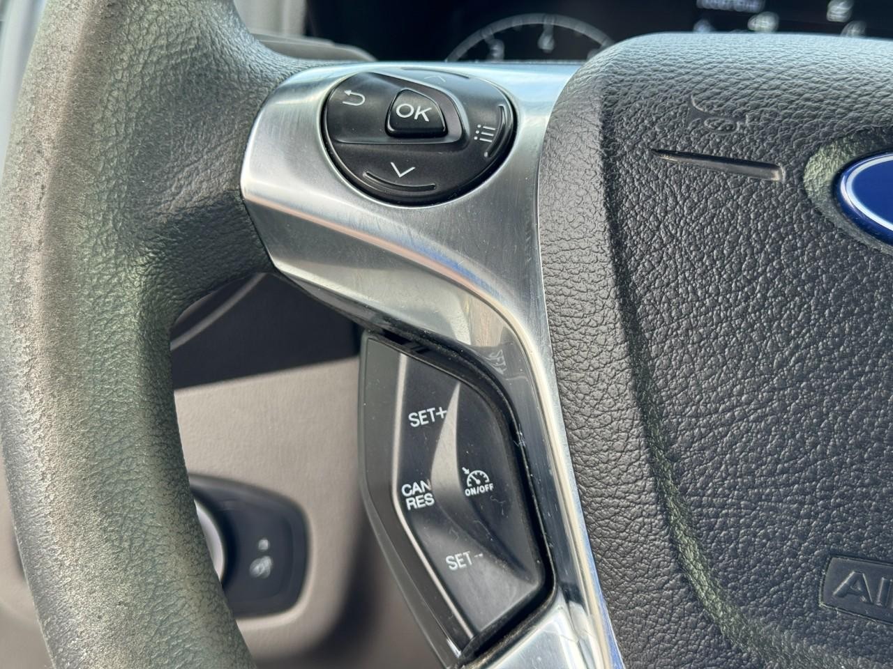 Ford Transit Connect Van Vehicle Full-screen Gallery Image 18