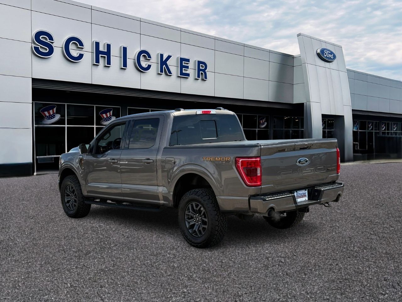 Ford F-150 Vehicle Full-screen Gallery Image 04