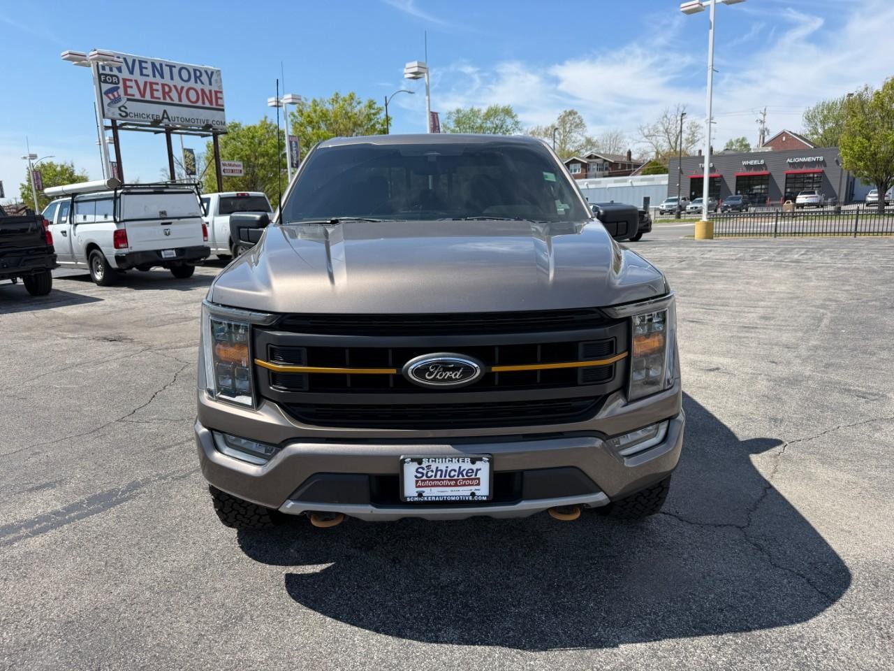 Ford F-150 Vehicle Full-screen Gallery Image 06