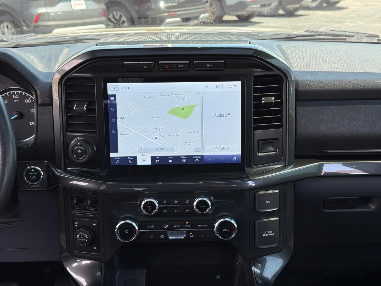 Ford F-150 Vehicle Full-screen Gallery Image 09