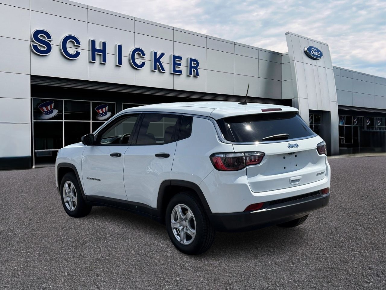 Jeep Compass Vehicle Full-screen Gallery Image 03