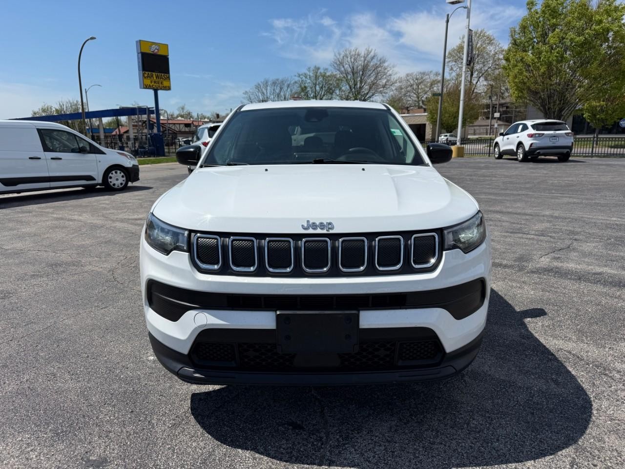 Jeep Compass Vehicle Full-screen Gallery Image 10