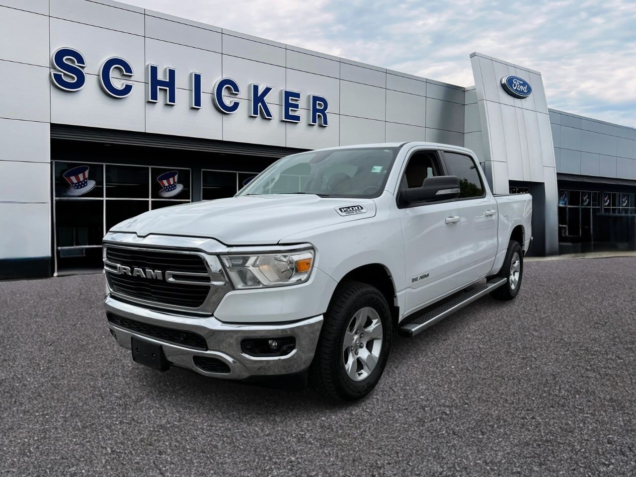 Ram 1500 Vehicle Full-screen Gallery Image 04