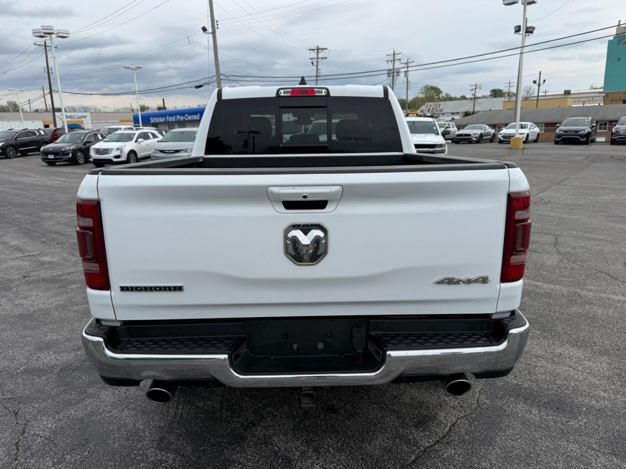 Ram 1500 Vehicle Full-screen Gallery Image 08