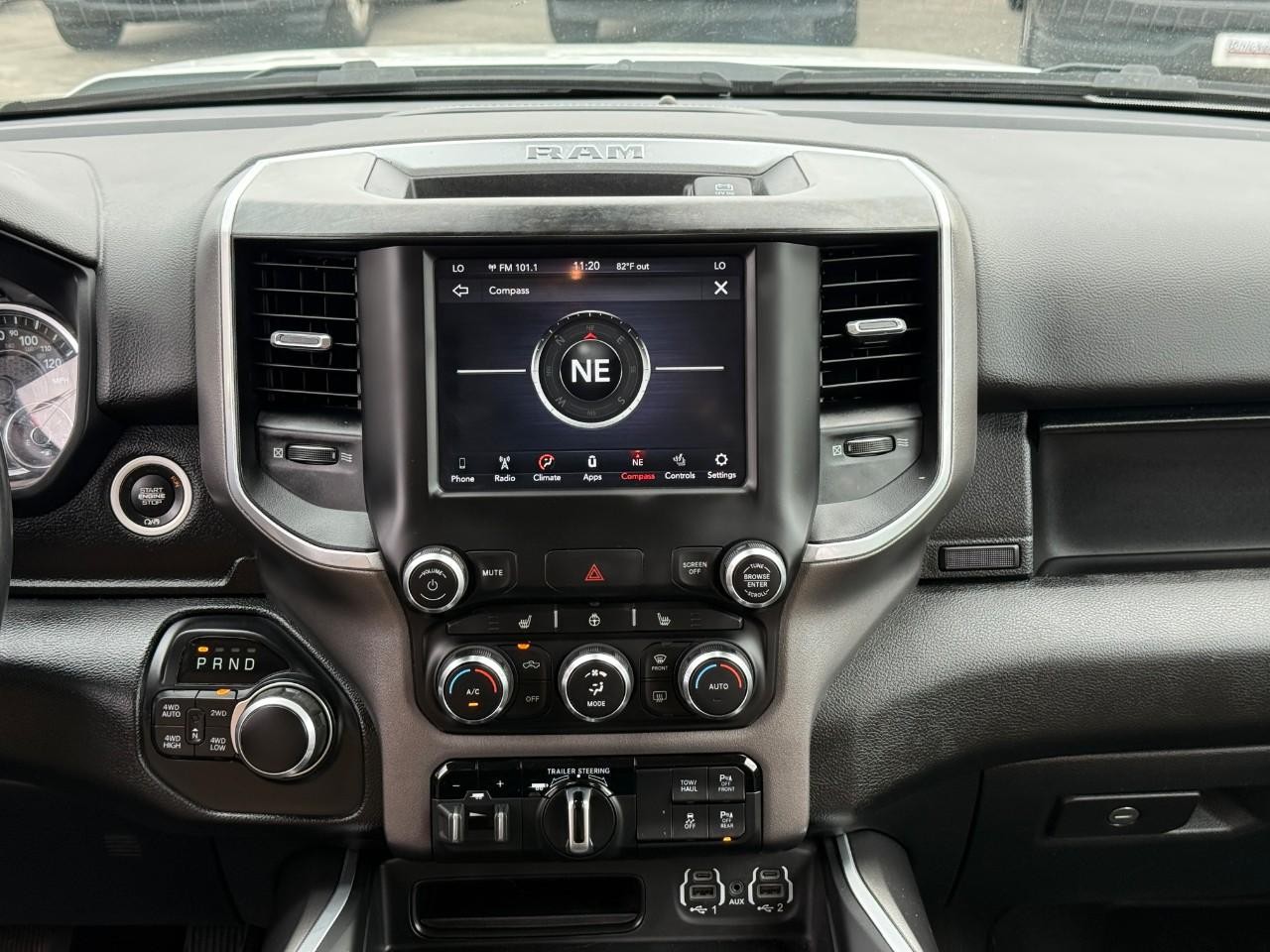 Ram 1500 Vehicle Full-screen Gallery Image 13