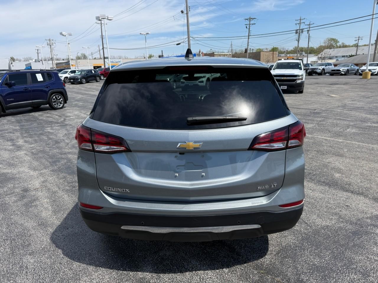Chevrolet Equinox Vehicle Full-screen Gallery Image 08