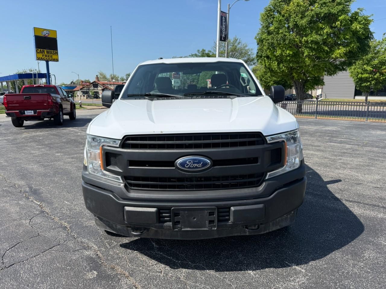 Ford F-150 Vehicle Full-screen Gallery Image 09