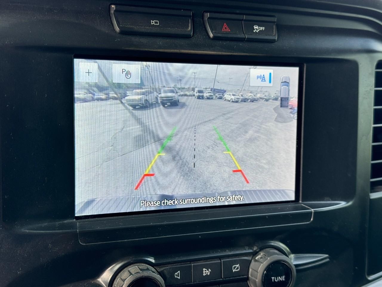 Ford F-150 Vehicle Full-screen Gallery Image 20