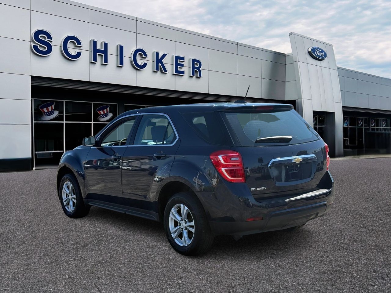 Chevrolet Equinox Vehicle Full-screen Gallery Image 03