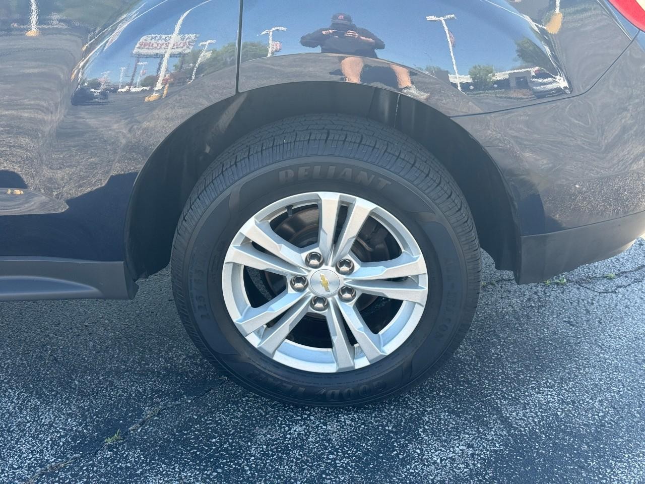 Chevrolet Equinox Vehicle Full-screen Gallery Image 06