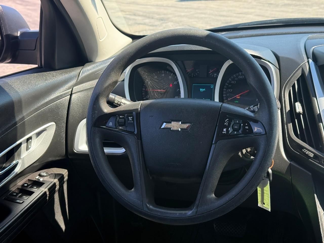 Chevrolet Equinox Vehicle Full-screen Gallery Image 12