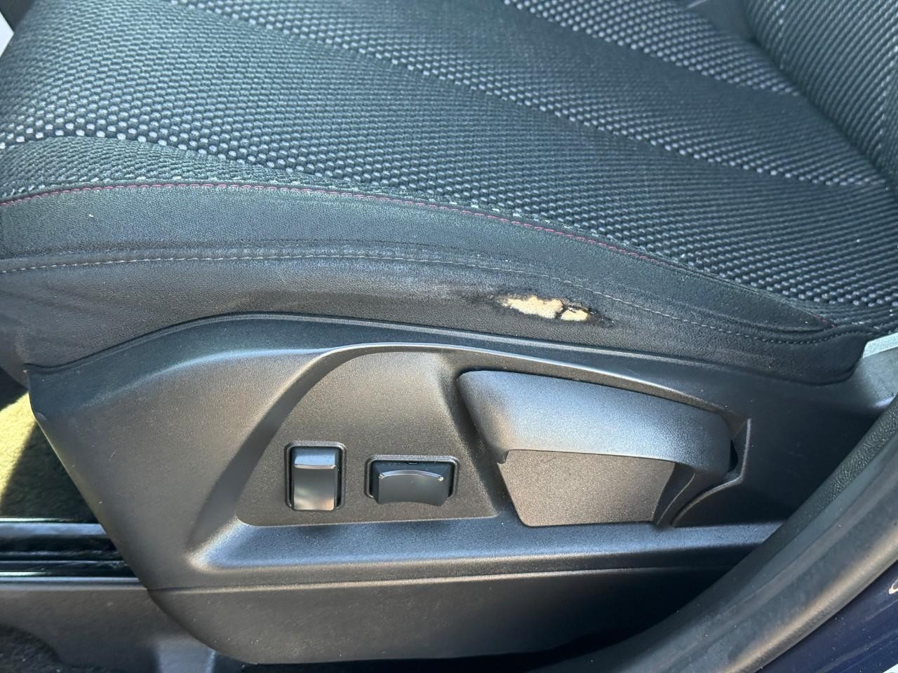 Chevrolet Equinox Vehicle Full-screen Gallery Image 18