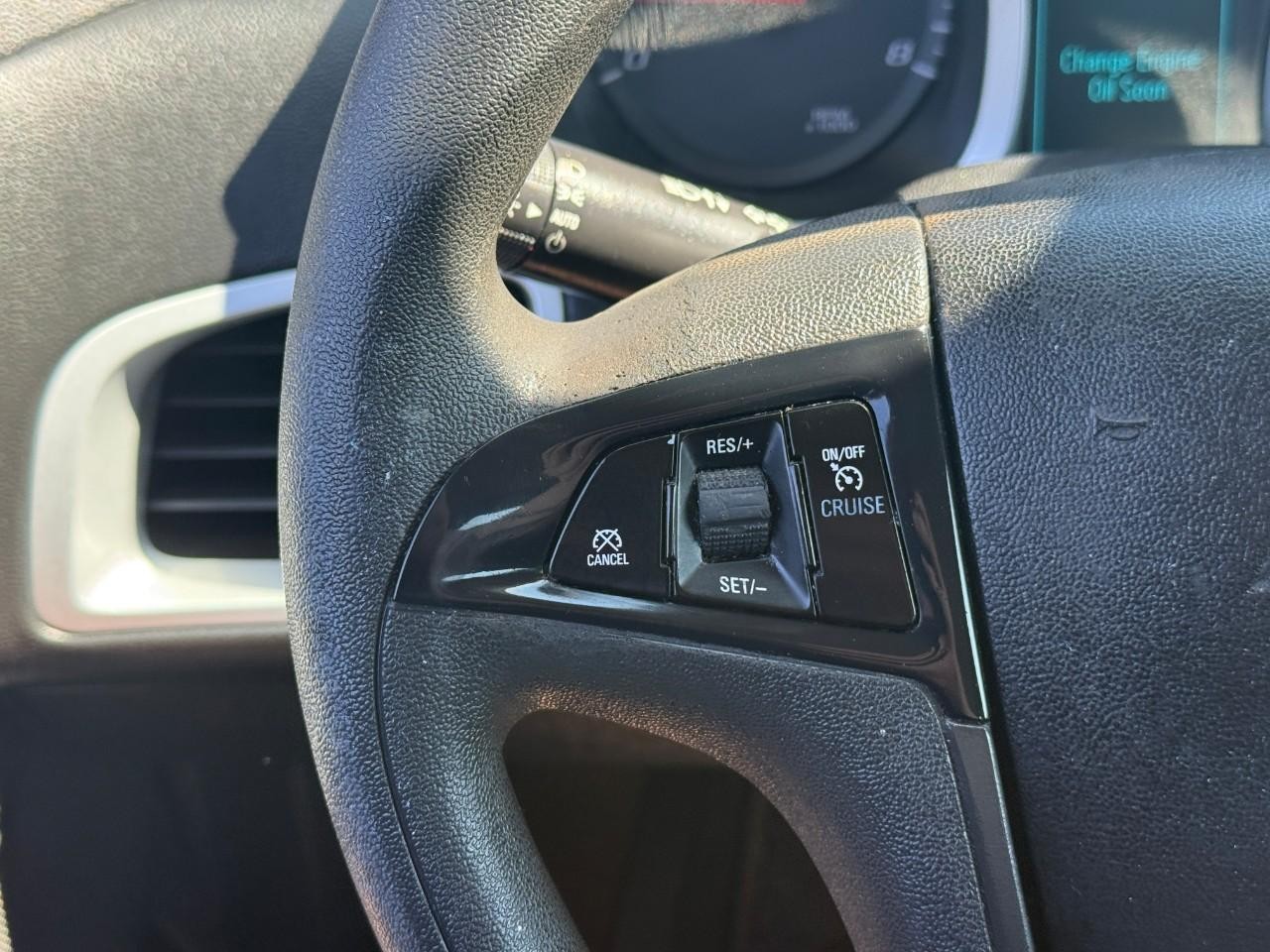 Chevrolet Equinox Vehicle Full-screen Gallery Image 19