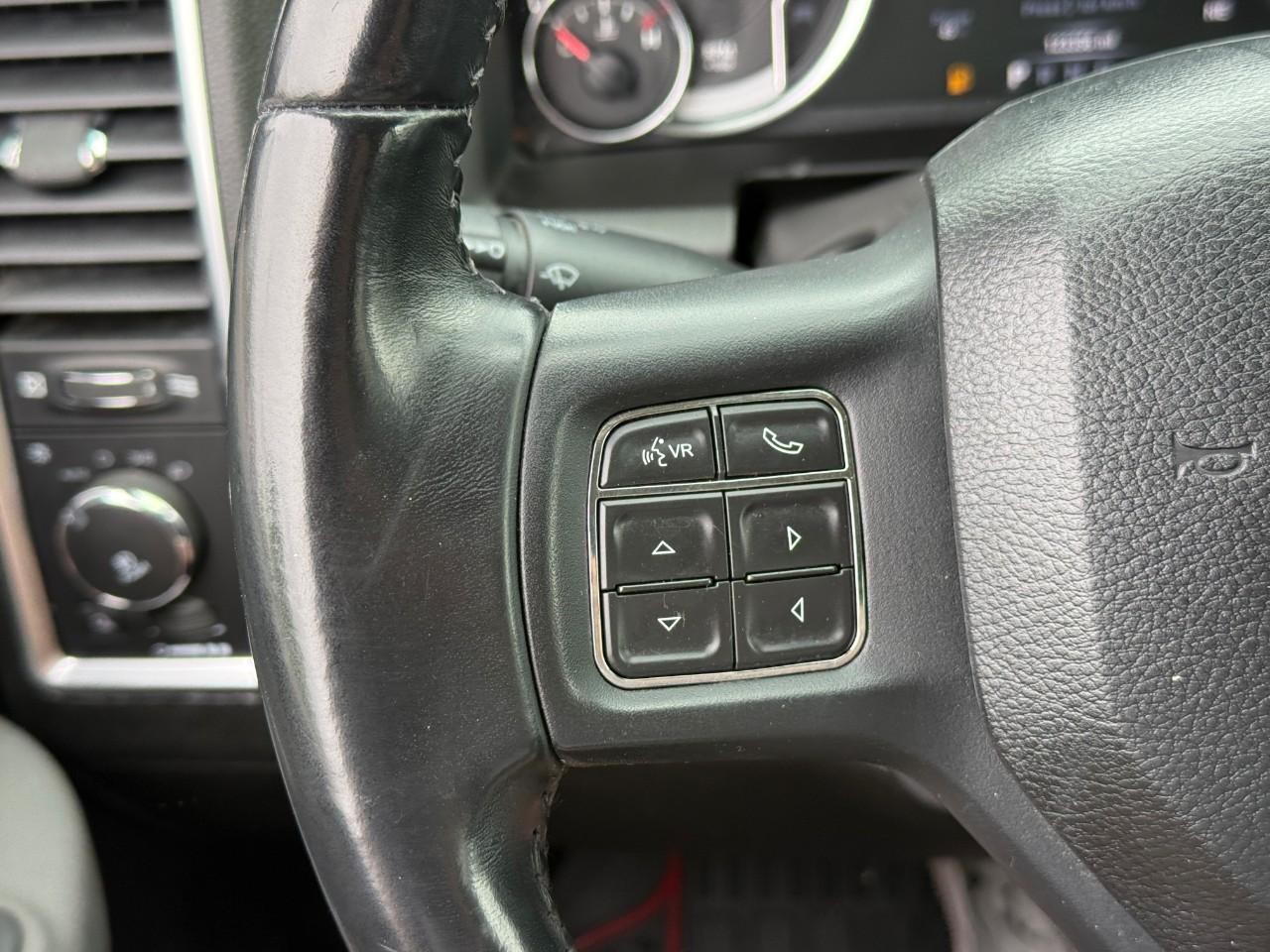Ram 1500 Classic Vehicle Full-screen Gallery Image 14