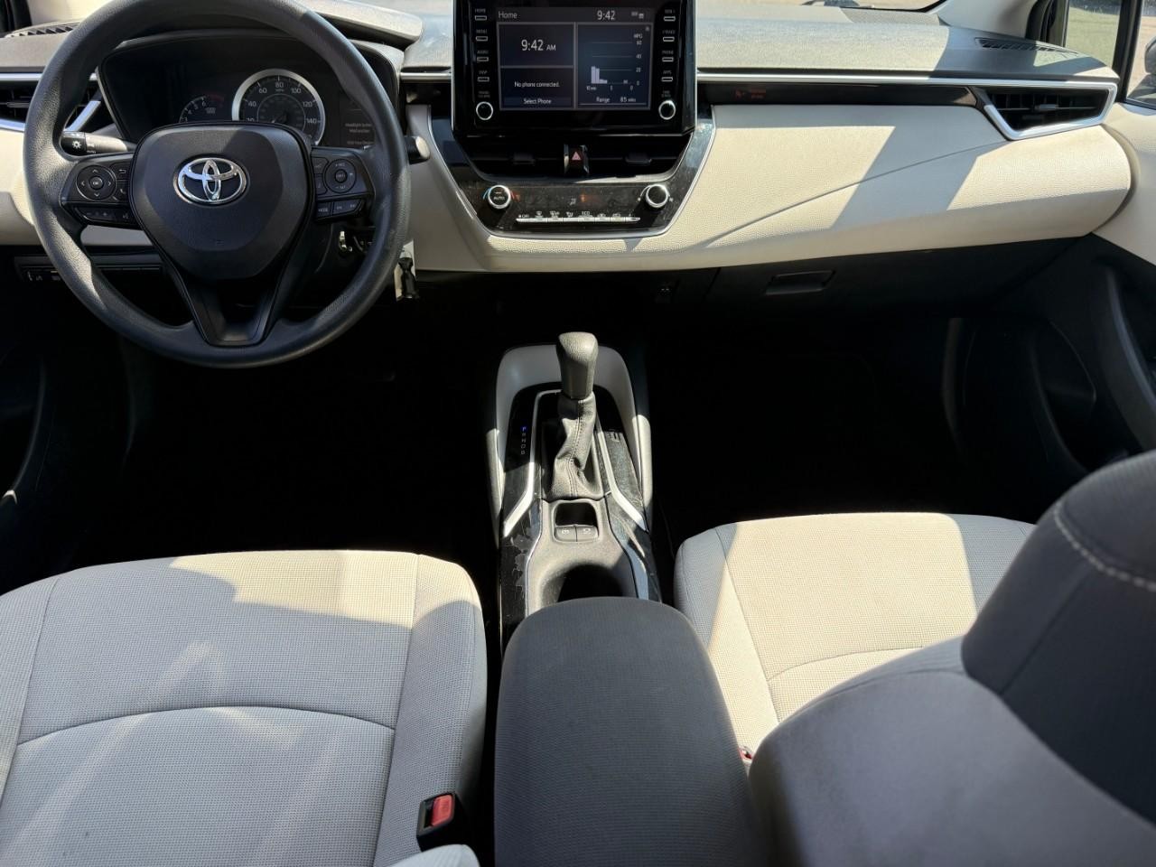 Toyota Corolla Vehicle Full-screen Gallery Image 10