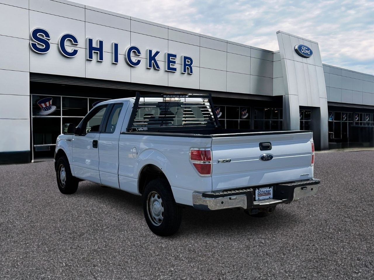 Ford F-150 Vehicle Full-screen Gallery Image 03