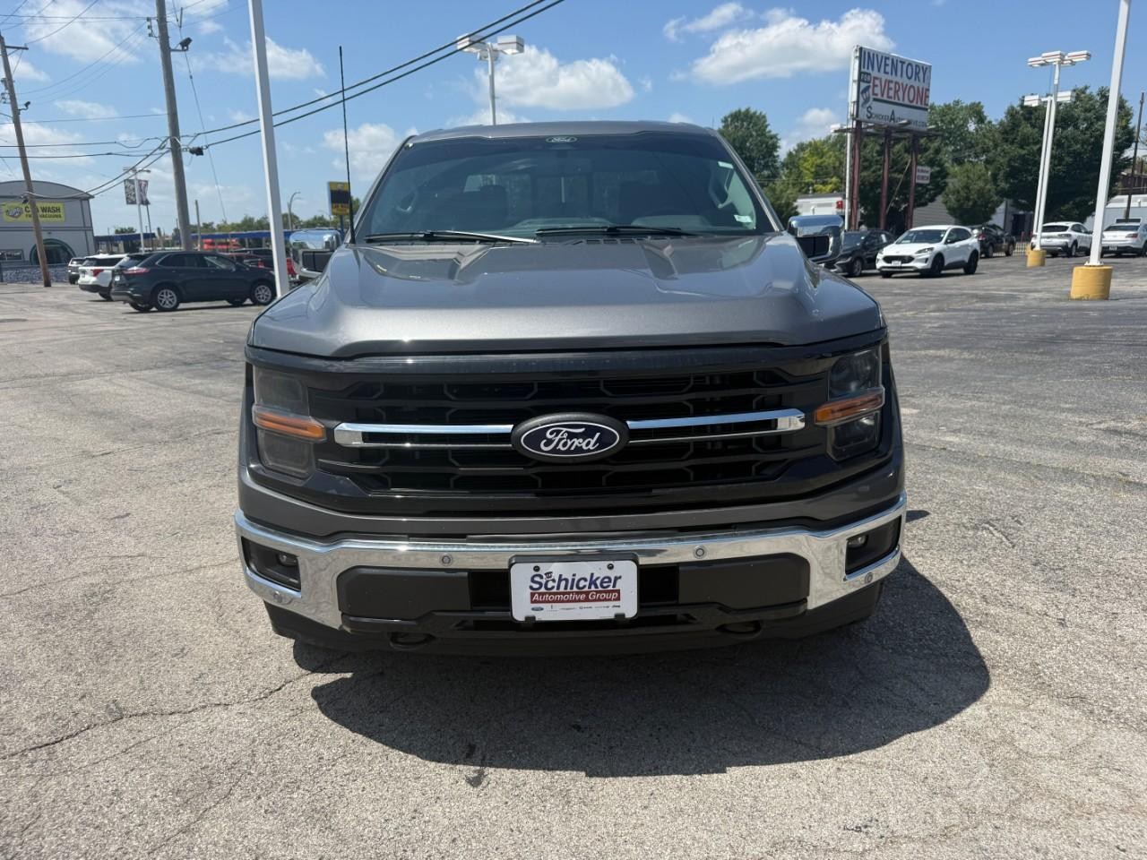 Ford F-150 Vehicle Full-screen Gallery Image 09