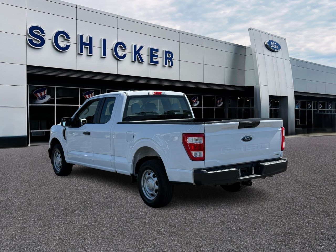Ford F-150 Vehicle Full-screen Gallery Image 03