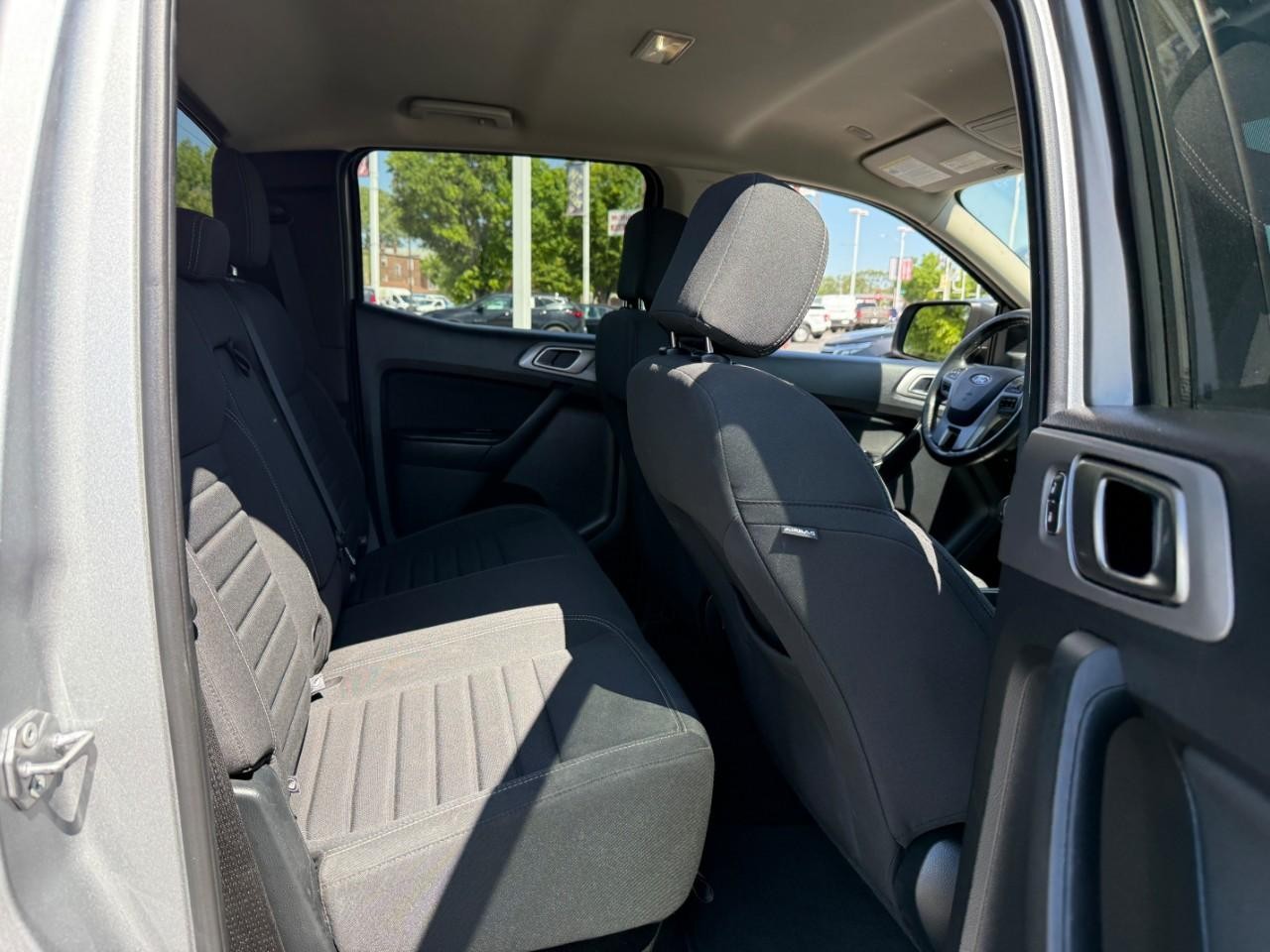 Ford Ranger Vehicle Full-screen Gallery Image 10