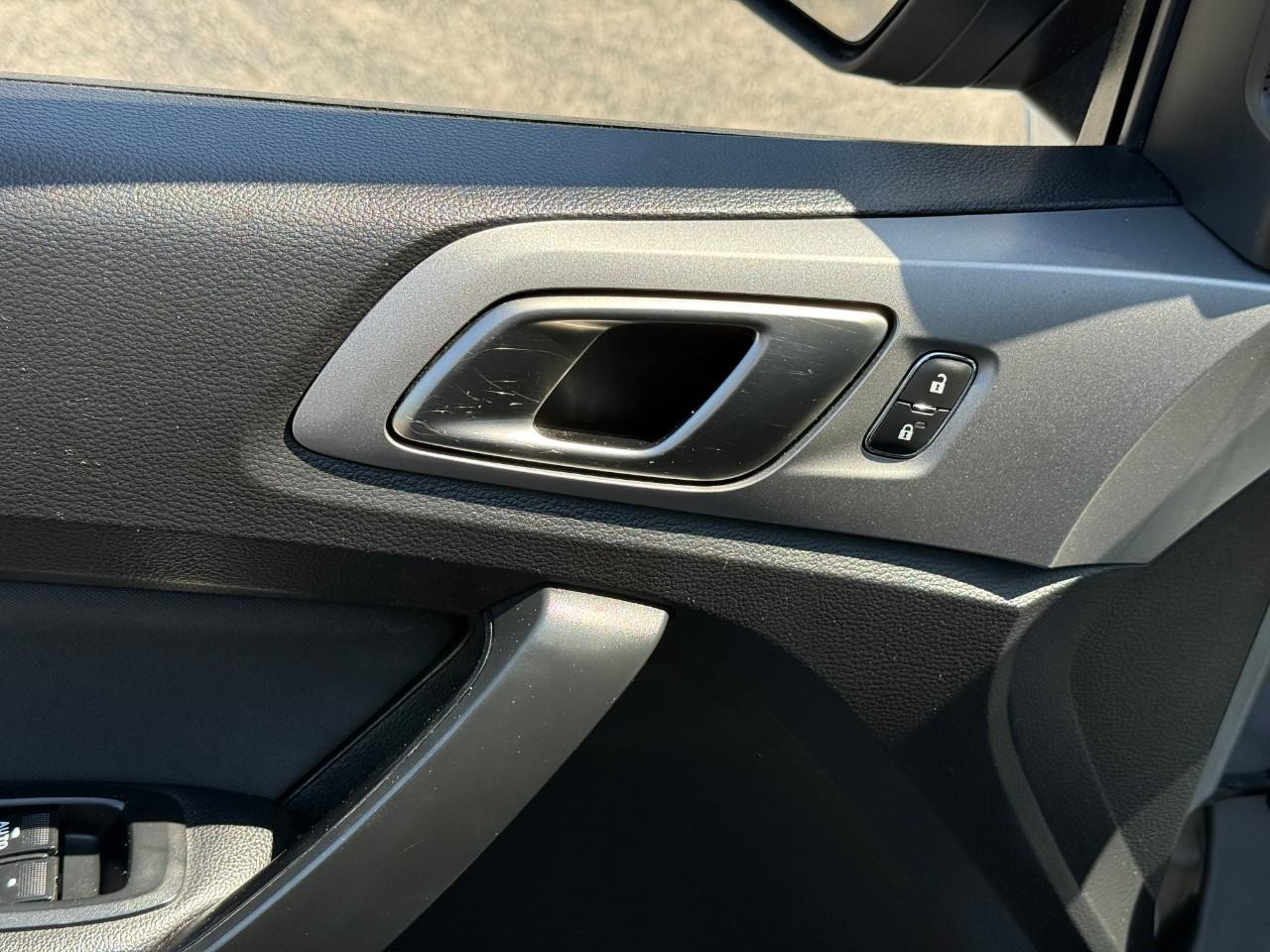 Ford Ranger Vehicle Full-screen Gallery Image 17