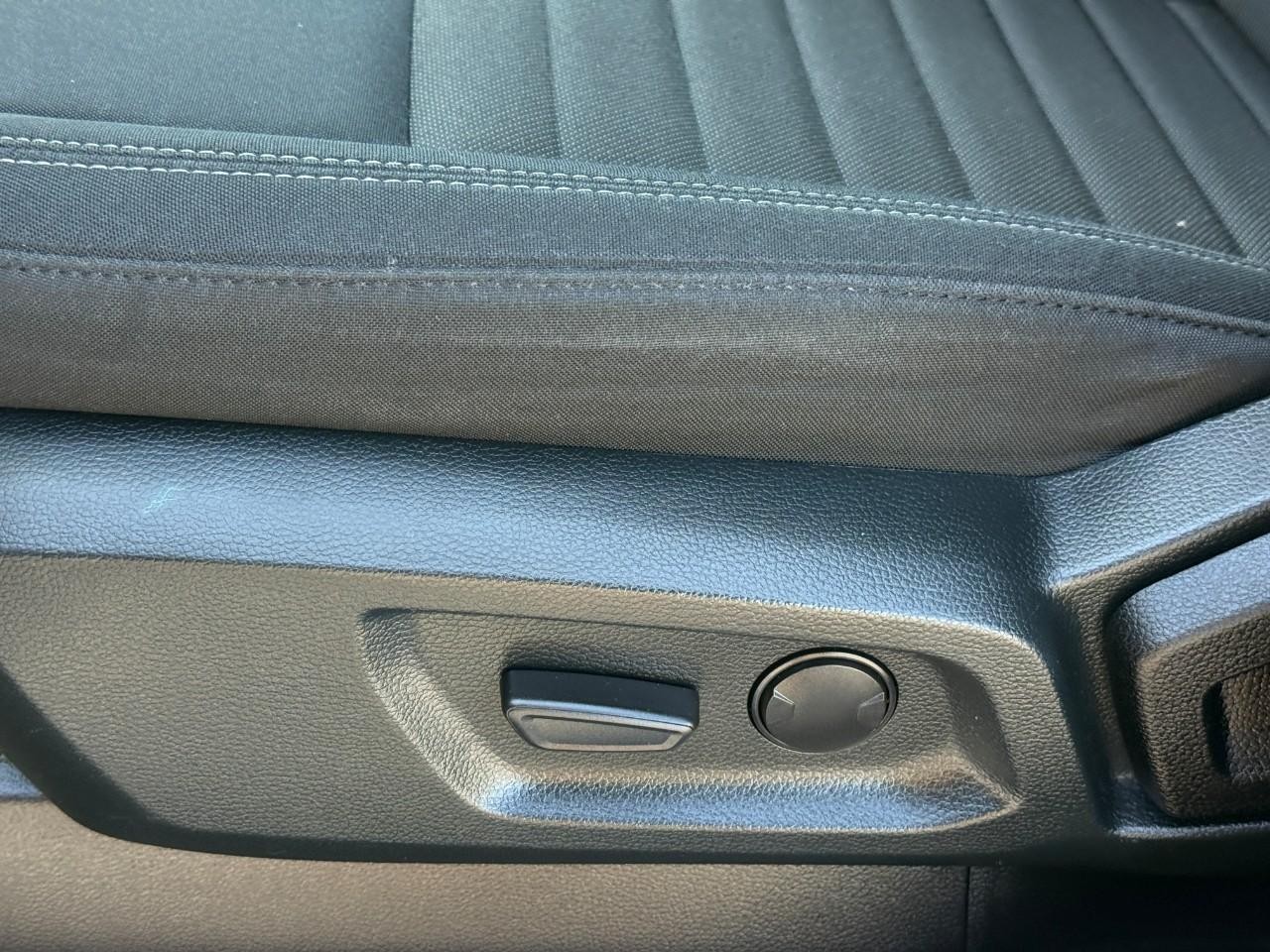 Ford Ranger Vehicle Full-screen Gallery Image 19