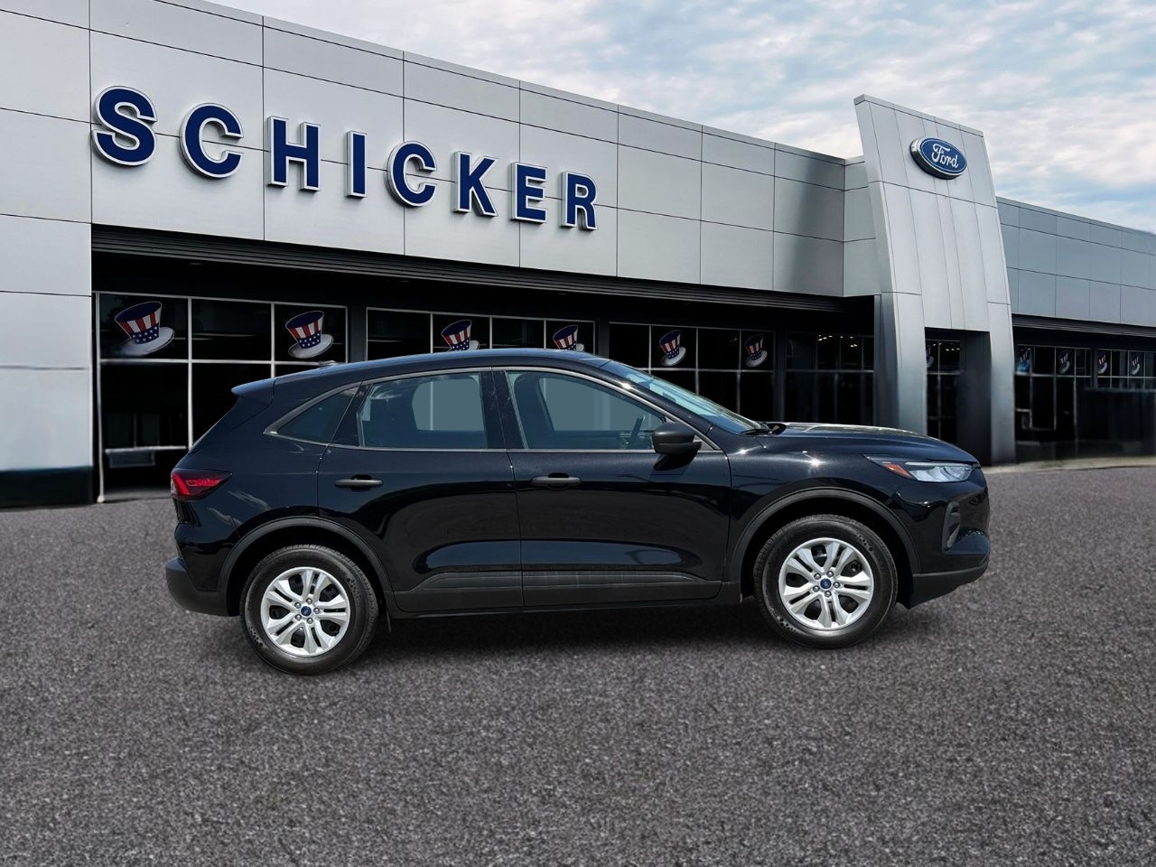 Ford Escape Vehicle Full-screen Gallery Image 03