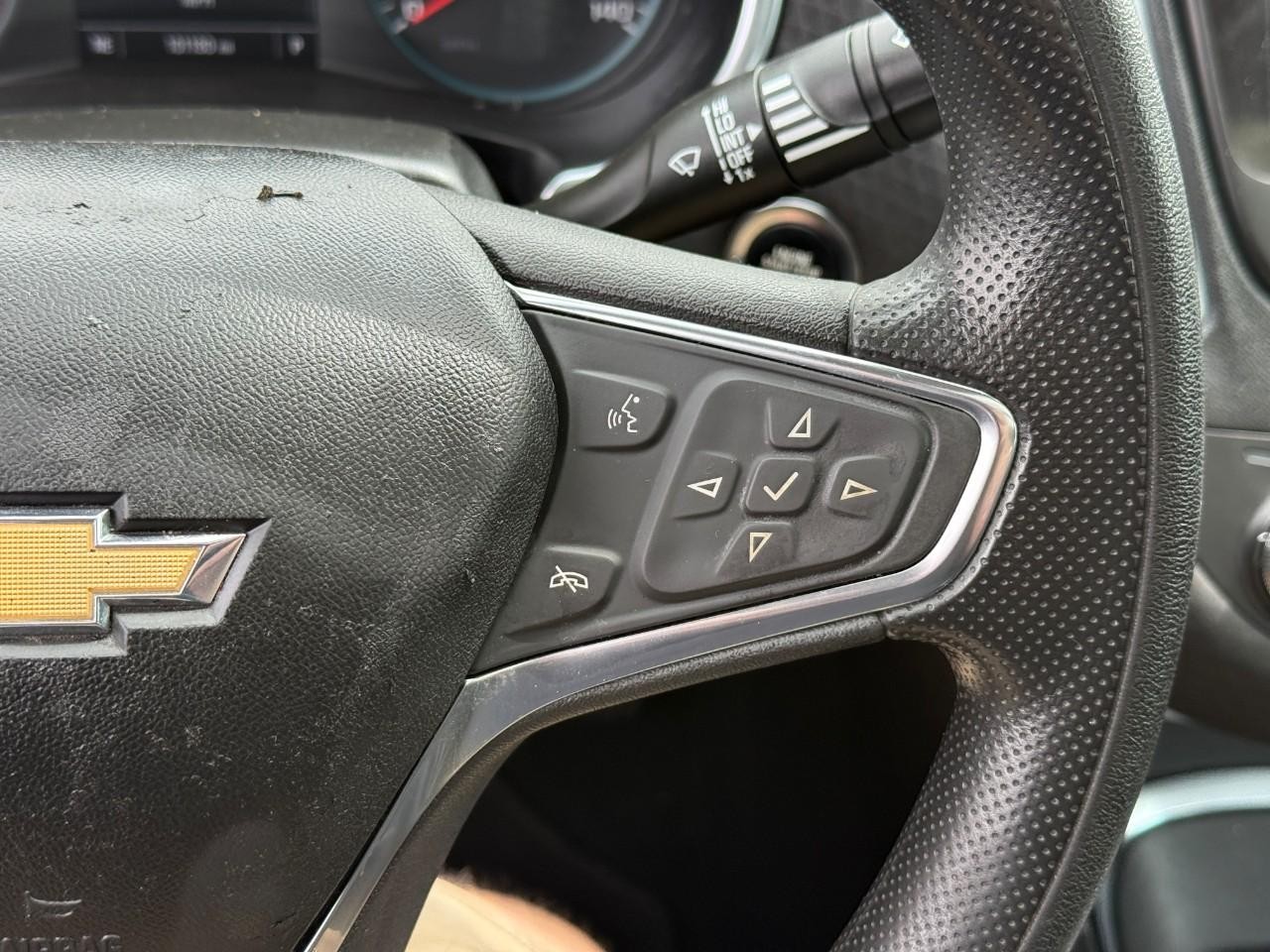 Chevrolet Malibu Vehicle Full-screen Gallery Image 19