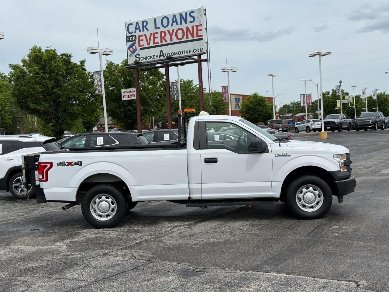Ford F-150 Vehicle Full-screen Gallery Image 05