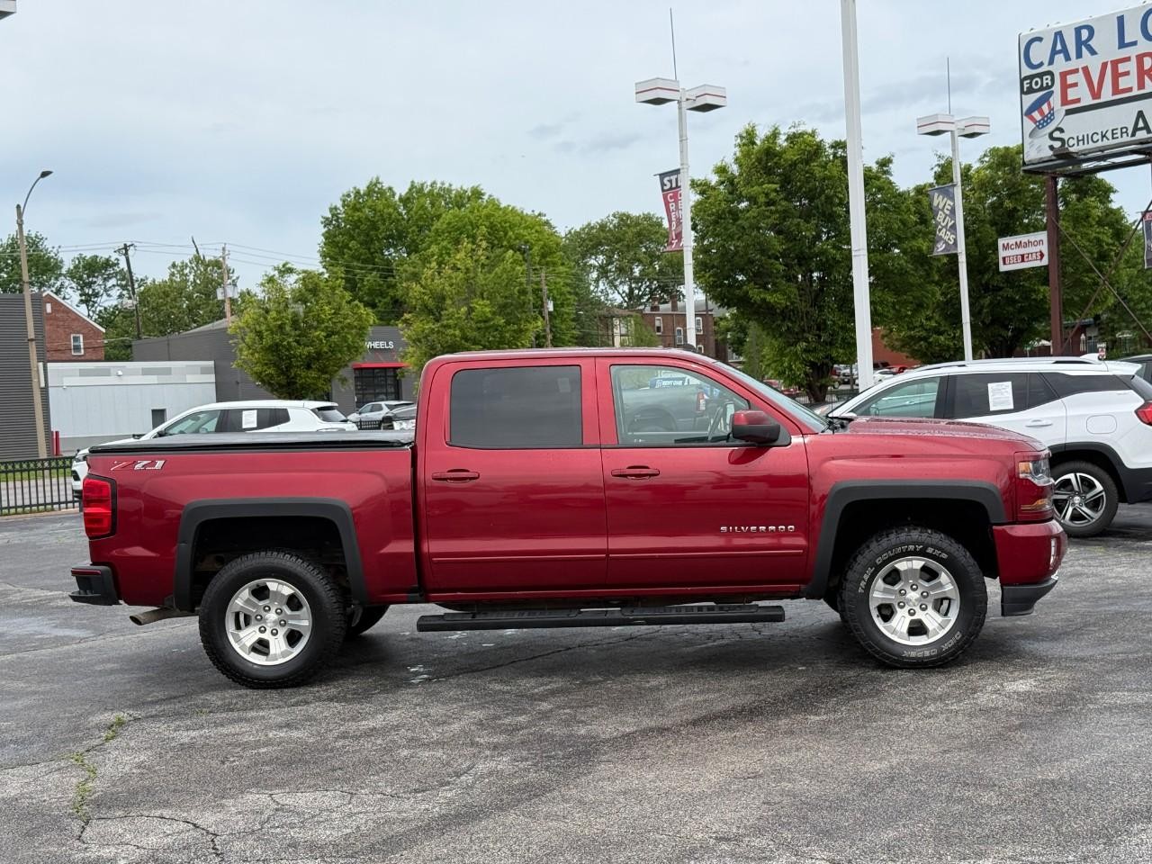 Chevrolet Silverado 1500 Vehicle Full-screen Gallery Image 05