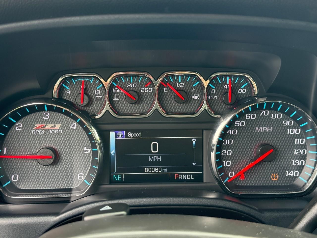 Chevrolet Silverado 1500 Vehicle Full-screen Gallery Image 20