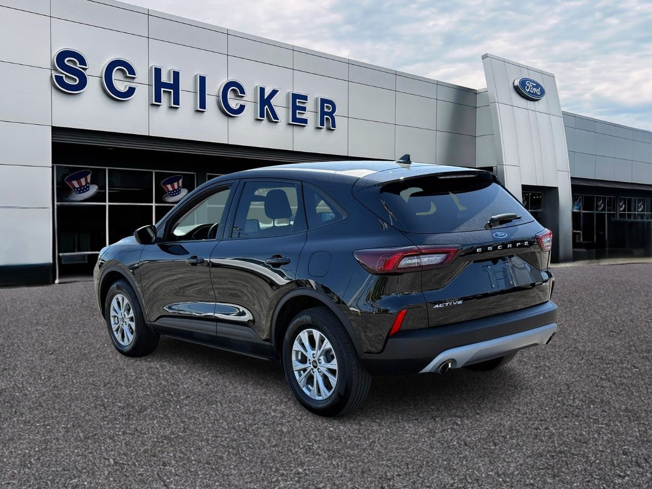 Ford Escape Vehicle Full-screen Gallery Image 03