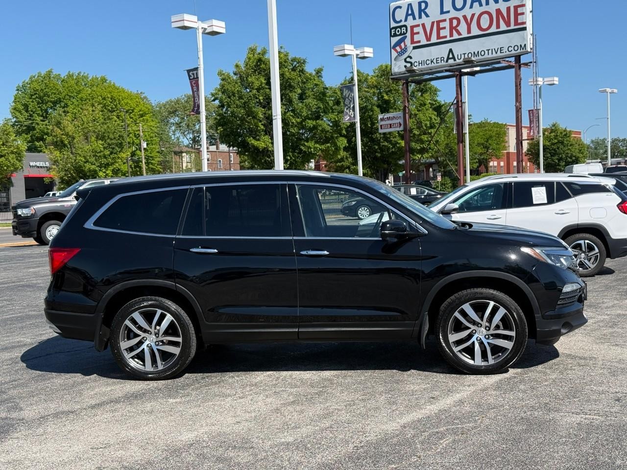 Honda Pilot Vehicle Full-screen Gallery Image 05