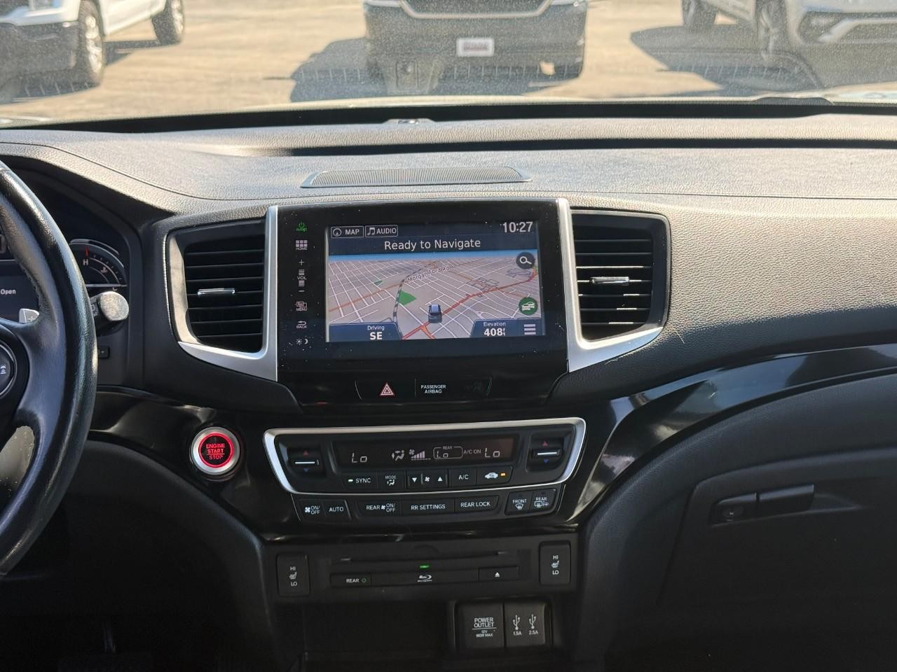Honda Pilot Vehicle Full-screen Gallery Image 14