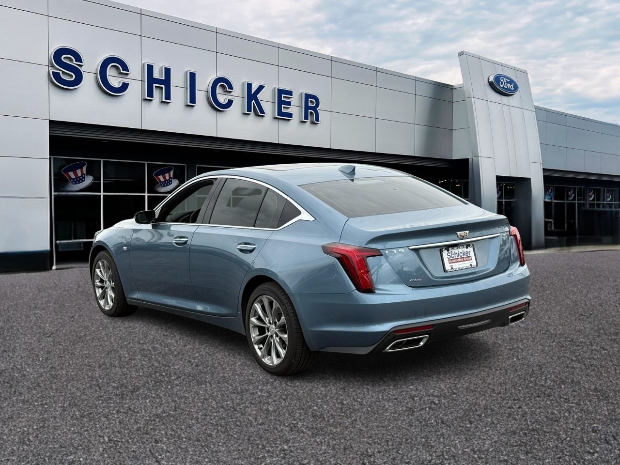 Cadillac CT5 Vehicle Full-screen Gallery Image 03