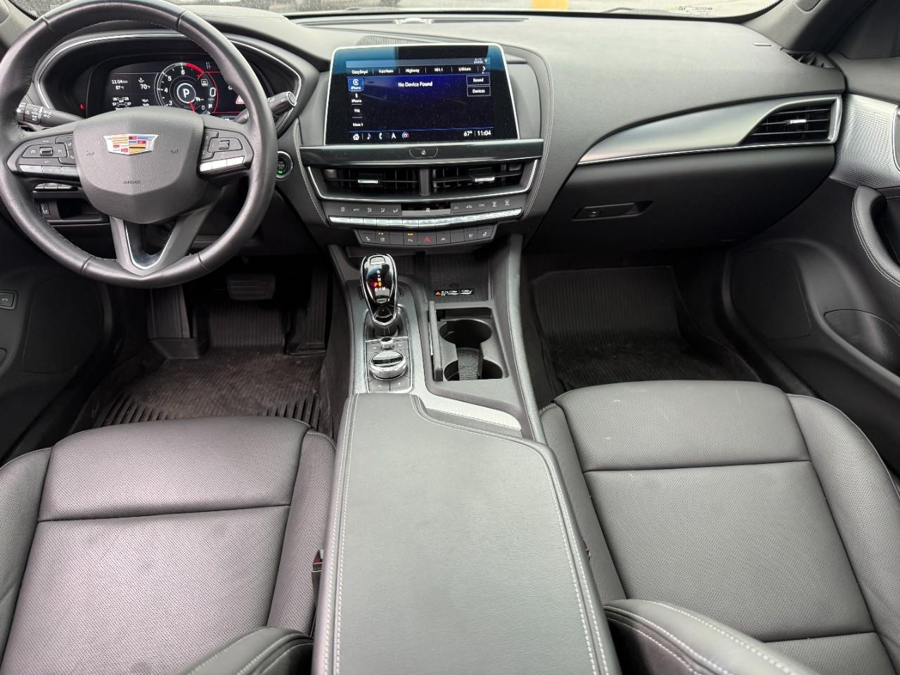 Cadillac CT5 Vehicle Full-screen Gallery Image 11