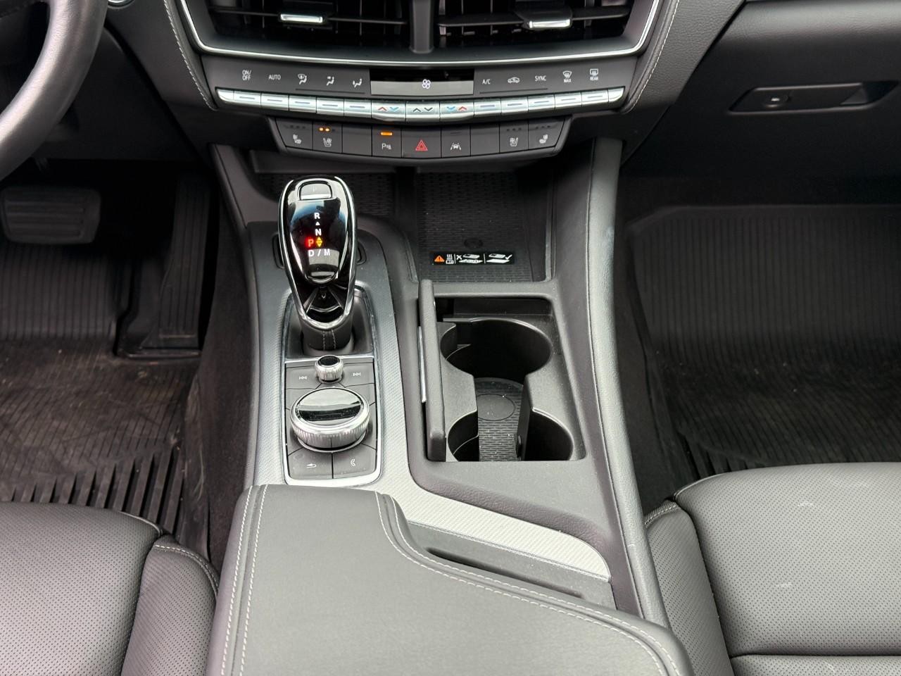 Cadillac CT5 Vehicle Full-screen Gallery Image 15