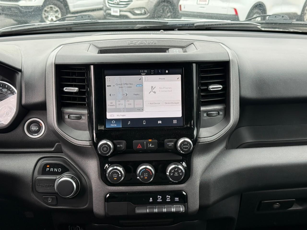 Ram 1500 Vehicle Full-screen Gallery Image 13