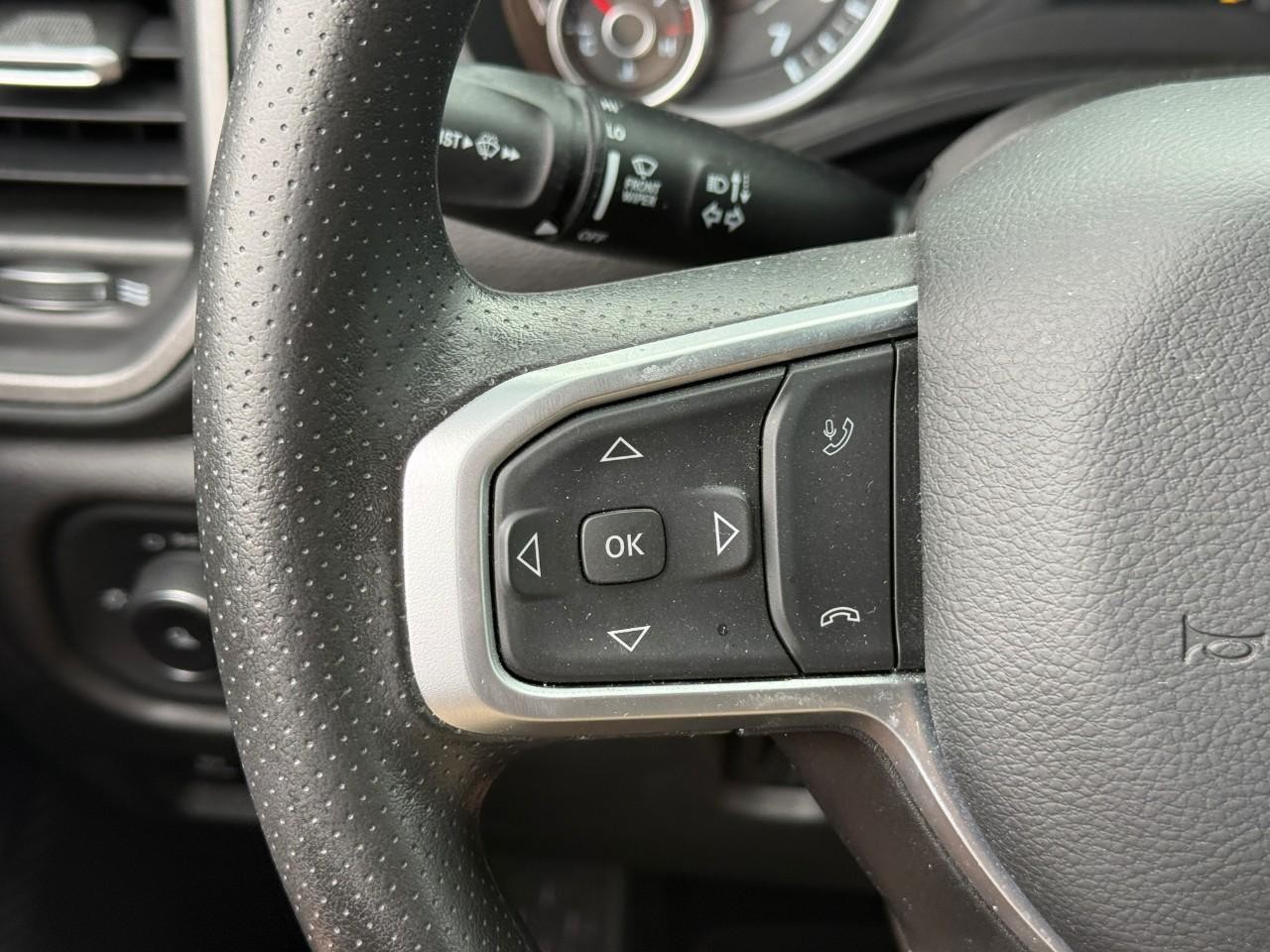 Ram 1500 Vehicle Full-screen Gallery Image 18