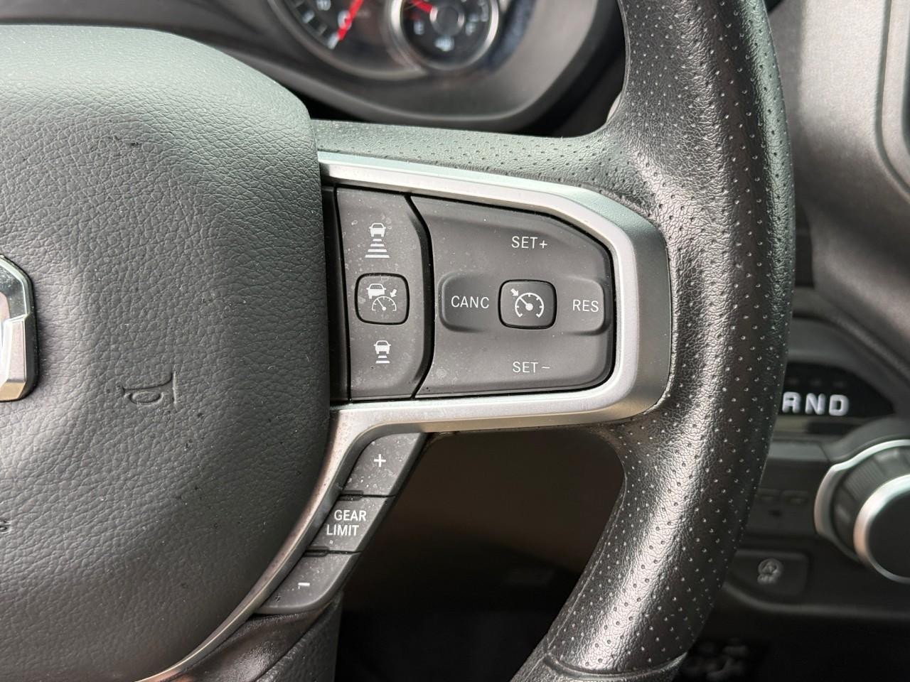 Ram 1500 Vehicle Full-screen Gallery Image 19